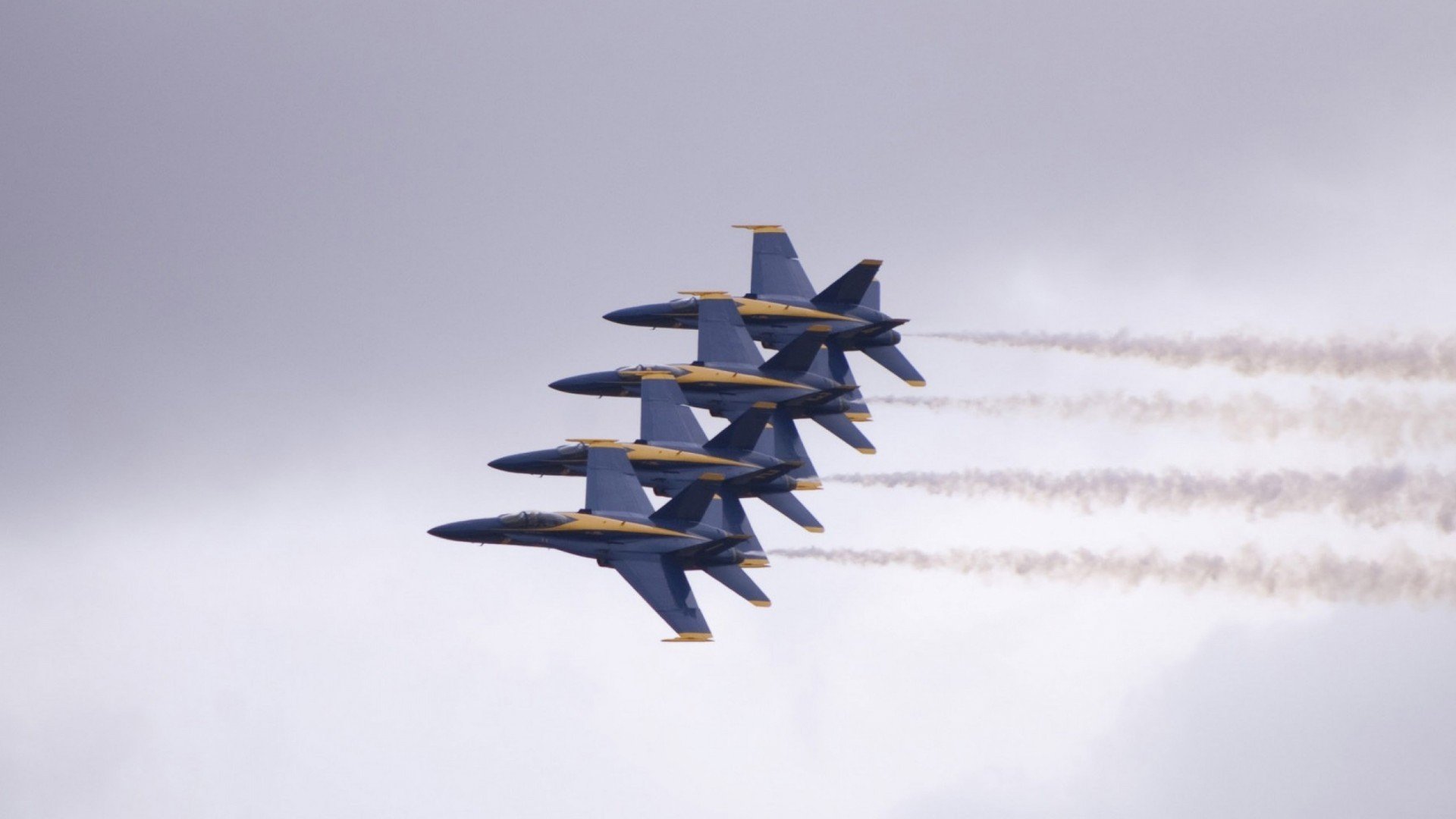 以“篮球+创新教育”为主题的青少年创业大赛在上海举办,创意篮球赛